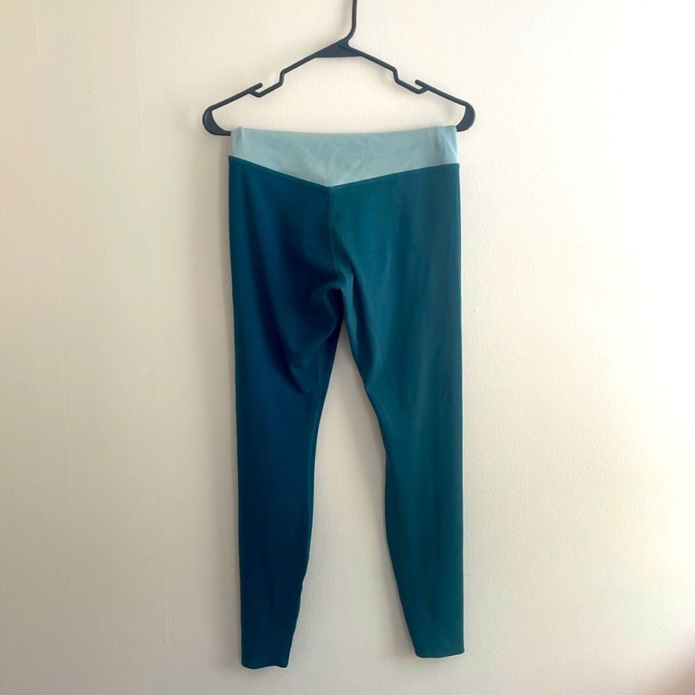 Nike high rise Sri-fit color block leggings